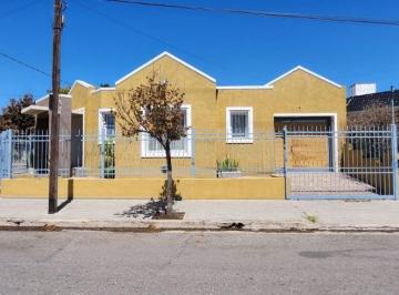 Casa de 8 ambientes, Córdoba · Casa de 3 Dorm. con Pileta y Depto Independiente, a Cuadras de O’higgins