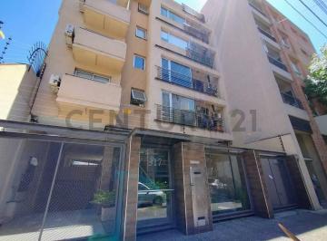 Departamento · 55m² · 2 Ambientes · Venta Departamento 2 Ambientes con Terraza y Balcon Al Frente - Moron Centro