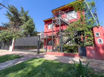 Casa · 120m² · 4 Ambientes · 2 Cocheras · Casa en Venta Impecable en Boulogne