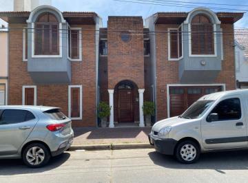 Casa de 4 ambientes, Quilmes · Chalet en Propiedad Horizontal en Excelente Ubicaciòn