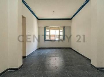 Departamento · 68m² · 3 Ambientes · Departamento en Venta 3 Ambientes Caballito