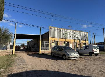 Bodega-Galpón · 800m² · 3 Ambientes · 6 Cocheras · Galpón / Local en Alquiler con Estacionamiento.