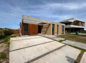 Casa · 165m² · 5 Ambientes · 2 Cocheras · Venta Casa 5 Ambientes con Pileta - Area 7 San Sebastián - Nuestra Señora de Luján