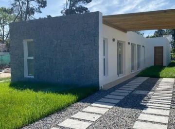 BPV-BPV-10771_2 · Venta de Casa a Estrenar de 3 Dorm. en Punta del Este
