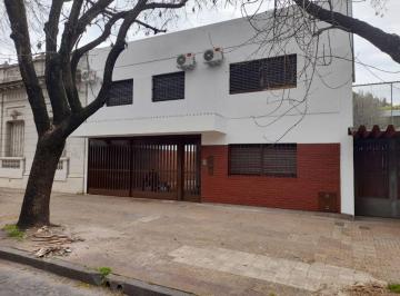Casa de 8 ambientes, La Plata · Casa en Venta en La Plata