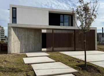 Casa · 310m² · 6 Ambientes · 2 Cocheras · Casa en Venta en Los Puentes, Nordelta, Tigre
