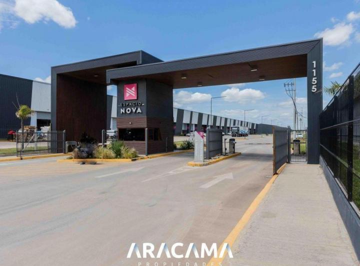 Bodega-Galpón · 400m² · 2 Ambientes