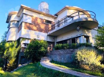 Casa · 300m² · 6 Ambientes · Venta Casa