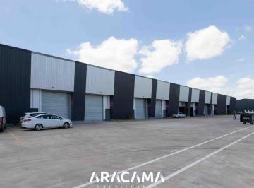 Bodega-Galpón · 1500m² · 1 Ambiente · Alquiler de Nave Industrial en Canning