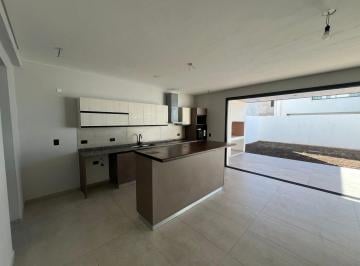 Casa · 205m² · 4 Ambientes · 2 Cocheras · Casa a La Venta a Estrenar Rincones de Manantiales