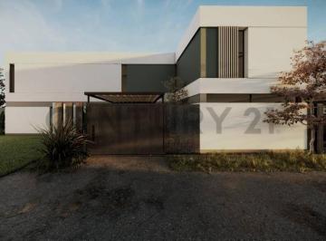 Casa · 80m² · 3 Ambientes · 1 Cochera · Casa en Venta en 505 E/ 139 y 140 Gorina