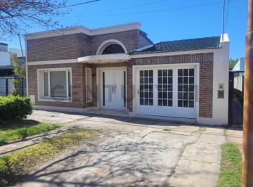 Casa · 193m² · 7 Ambientes · Casa en Venta en Rafaela, Barrio Malvinas Argentinas