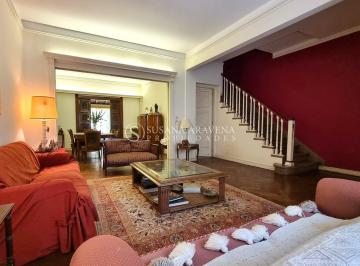 Casa · 324m² · 5 Ambientes · 3 Cocheras · Casa en Venta en Vicente López, G. B. a. Zona Norte, Argentina