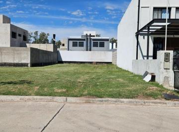 Terreno en Venta · Retasado - Venta Lote - Mansos del Sur - 393 m²