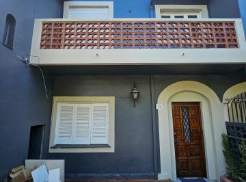 Casa · 80m² · 3 Ambientes · 1 Cochera · Venta Acassuso Vias a Libertador Reciclado 115 m 3amb Suite Vestidor Planta Baja 2 Patios.