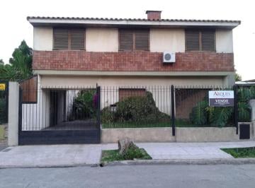 Casa · 194m² · 2 Cocheras · Chalet 2 Plantas en Temperley
