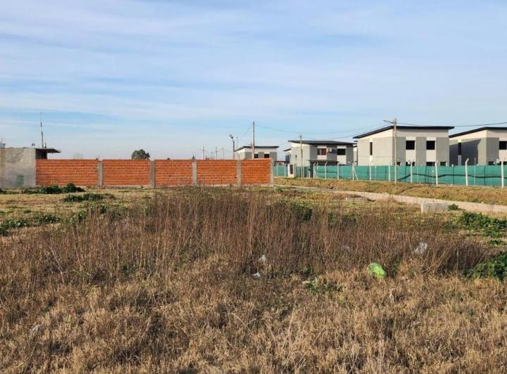 Terreno · 447m²
