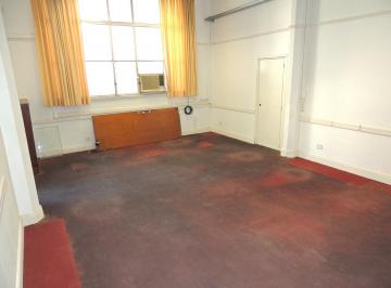 Oficina comercial · 74m² · 3 Ambientes · Alquiler de Doble Oficina Sobre Av 9 de Julio, Monserrat. E - Furio.