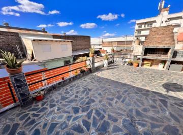 Casa · 150m² · 3 Dormitorios · Local Comercial