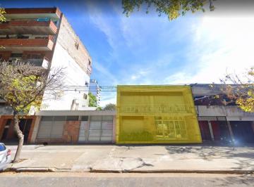 Casa · 170m² · 7 Ambientes · 1 Cochera · Casa Apto Constructoras