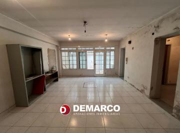 Casa · 110m² · 3 Ambientes · 2 Cocheras · Casa Ex Municipal con Cochera Doble, Sobre Lote Propio