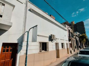 Casa de 4 ambientes, Ciudad de Santa Fe · Casa de 173 m² con 3 Dorm. en Venta en Centro