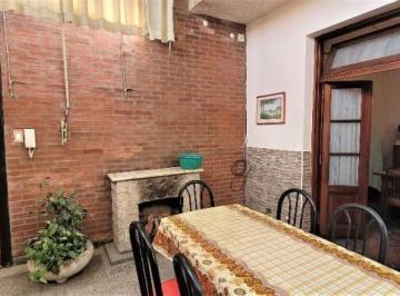 PH · 110m² · 5 Ambientes · PH en Venta en Ciudadela