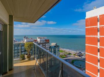 Departamento · 111m² · 4 Ambientes · 1 Cochera · Departamento 4 Amb con Vista Al Mar