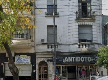 Departamento · 60m² · 3 Ambientes · Departamento de 3 Amb en Alquiler Sobre Av Barracas
