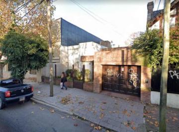 Casa · 120m² · 7 Ambientes · Casa en Venta a Una Cuadra de La Estación y a 300 m de Av H. Yrigoyen!