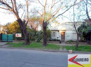 Casa · 120m² · 3 Ambientes · Casa en Venta Edificada Sobre 2 Lotes!