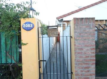 Casa · 100m² · 4 Ambientes · En Venta! Casa Interna a 3 Cuadras de Av Espora!