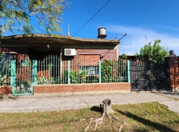 Casa · 150m² · 6 Ambientes · Ideal Inversionista! 3 Departamentos en Venta!