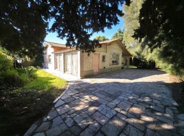 Casa · 150m² · 5 Ambientes · Casa en Burzaco