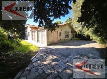Casa · 150m² · 5 Ambientes · 6 Cocheras · Casa en Burzaco