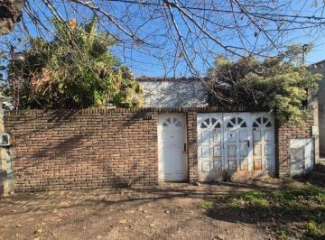 Casa de 4 ambientes, La Plata · Casa en Venta Ubicada en San Carlos 86 m² Calle 133 Entre 38 y 39