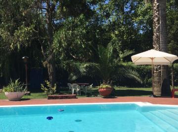 Casa · 227m² · 9 Ambientes · 3 Cocheras · Venta de Casa Mendiolaza Oportunidad!