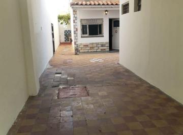 PH de 3 ambientes, Tres de Febrero · PH Tipo Casa 3 Ambientes con Patio y Cochera Cubierta Laprida 4708 Ciudadela