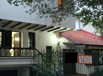 Casa · 222m² · 5 Ambientes · 2 Cocheras · Exc. Casa Vta 4 Dorm Gge/qcho/dep/jard Uruguay 765