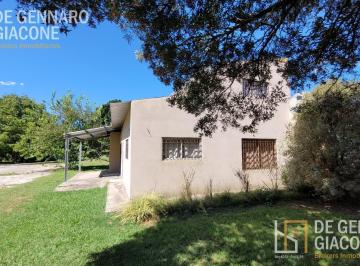 Casa · 87m² · 3 Ambientes · 10 Cocheras · Casa de Campo en Miramar