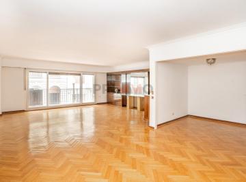 Departamento · 243m² · 6 Ambientes · 2 Cocheras · Venta Departamento 6 Ambientes Dependencia Recoleta 2 Cocheras, Seguridad