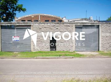 Bodega-Galpón de 2 ambientes, Almirante Brown · Galpón en Venta de 800 m² Ubicado en Malvinas Argentinas