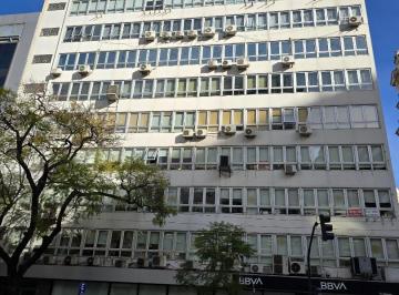Oficina comercial · 230m² · 6 Ambientes · Excelente Oficina Al Frente, Todo Luz, Reciclada