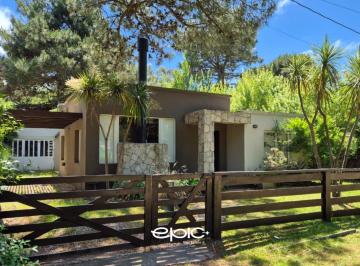 Casa · 110m² · 3 Ambientes · 2 Cocheras · Casa en Venta en Valeria del Mar