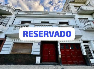 Casa · 195m² · 4 Ambientes · 1 Cochera · Oportunidad Casa Terreno Propio en Venta Barracas