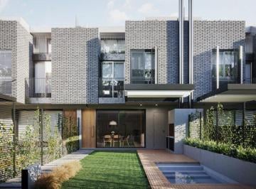 Casa · 131m² · 5 Ambientes · 1 Cochera · Casa en Fisherton