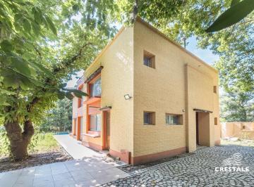 Casa · 250m² · 5 Ambientes · 1 Cochera · Venta Casa 3 Dorm. Funes
