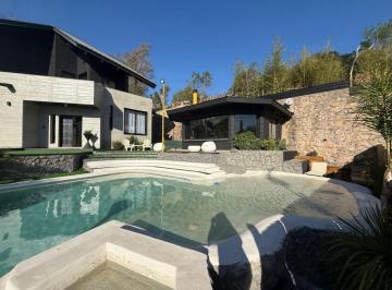 Casa de 6 ambientes, Villa Carlos Paz · Venta Casa Categoría en Venta en Costa Azul Villa Carlos Paz