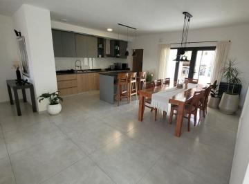 Casa de 3 ambientes, Córdoba · Hermosa Casa de 2 Dorm. Ubicada en Docta Av