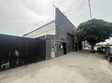 Local comercial · 875m² · 4 Ambientes · Venta - Galpón en Tucumán y San Juan - L028